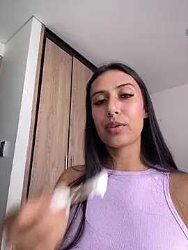 Tifqueen online show from March 2026 07:09:01 PM