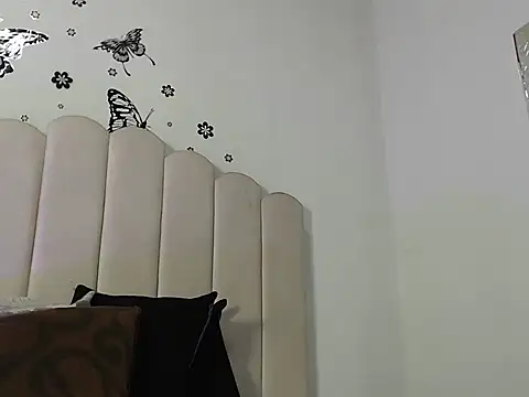 Snapshot of MaferNaughty4U chatting on February 2026 12:14:01 PM MaferNaughty4U online show from February 2026 12:14:01 PM