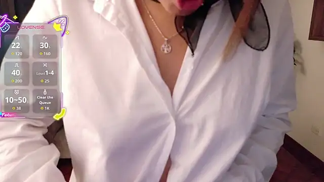 Alessia Monroe  online show from March 2026 01:28:01 PM