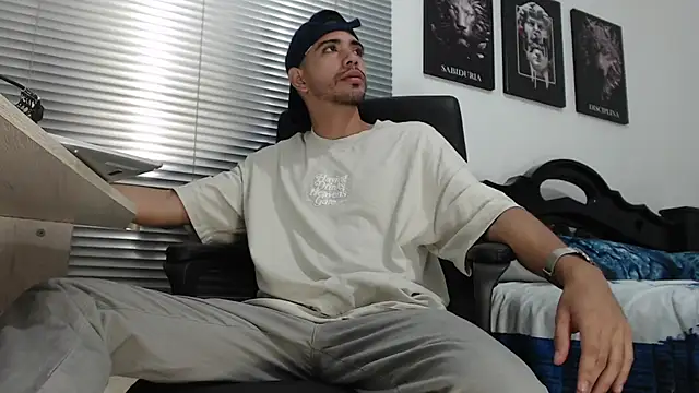 Kratoswolf online show from February 2026 04:59:02 PM