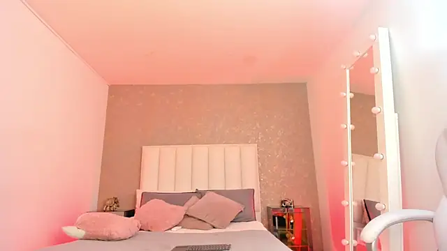 Snapshot of AmyRider_ chatting on April 2026 06:19:01 AM AmyRider online show from April 2026 06:19:01 AM