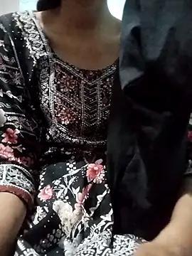 M Lisha online show from April 2026 06:55:01 PM