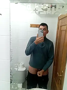 Snapshot of alexandrevictor6969 chatting on February 2026 07:40:01 AM alexandrevictor6969 online show from February 2026 07:40:01 AM