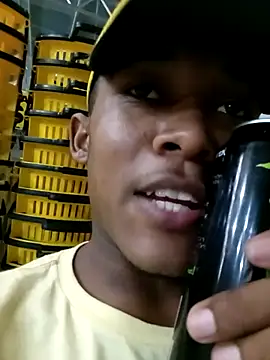 Snapshot of Thasmien chatting on February 2026 12:19:02 AM Thasmien online show from February 2026 12:19:02 AM