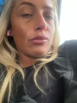 ScarlettGold  online show from April 2026 10:42:02 AM