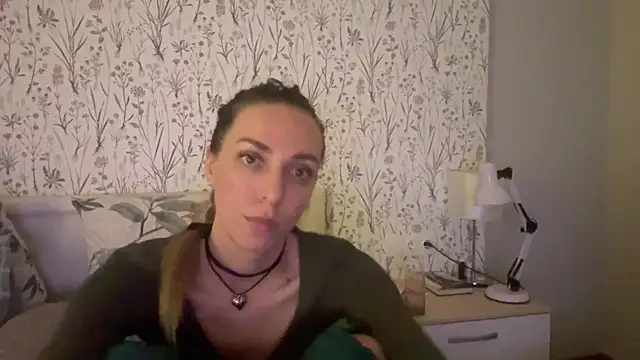 Snapshot of SarahStevens chatting on April 2026 03:53:01 PM SarahStevens online show from April 2026 03:53:01 PM