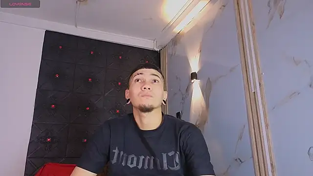 Logan and Reachel online show from April 2026 11:28:01 AM