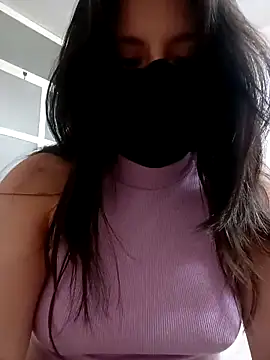 Rosyshadow online show from May 2026 06:36:02 PM