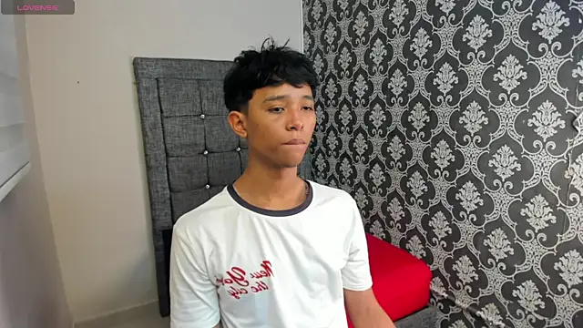 Little Twink19x online show from July 2026 07:46:01 PM