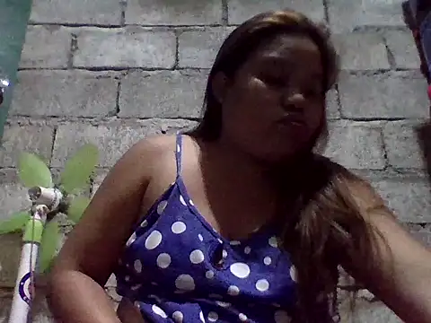 Snapshot of sweetlyn31 chatting on July 2026 02:12:02 PM sweetlyn31 online show from July 2026 02:12:02 PM