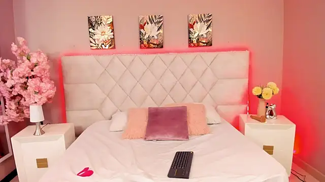 Snapshot of Bianca_Monroe_ chatting on March 2026 08:12:01 PM Bianca Monroe online show from March 2026 08:12:01 PM