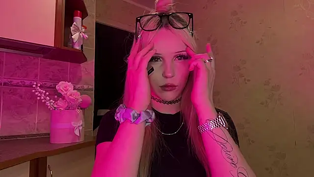 MysticKris online show from March 2026 06:35:02 PM