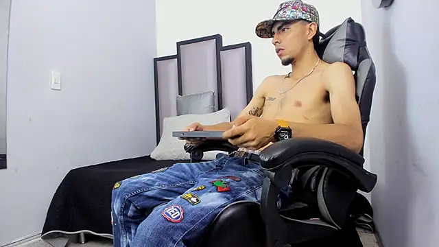 Endrick-23 online show from March 2026 03:24:02 AM