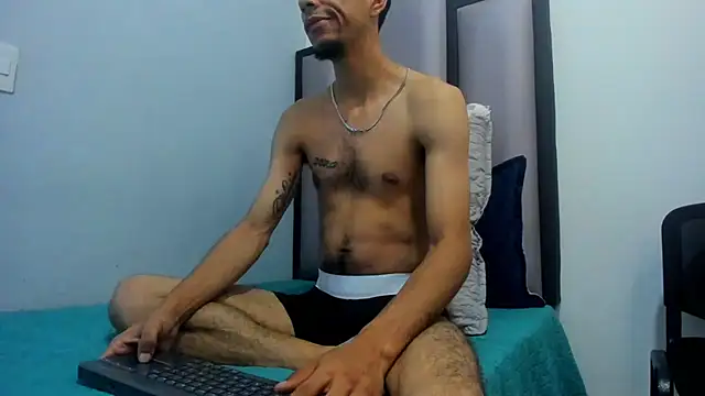 Snapshot of Endrick-23 chatting on June 2026 03:58:02 PM Endrick-23 online show from June 2026 03:58:02 PM