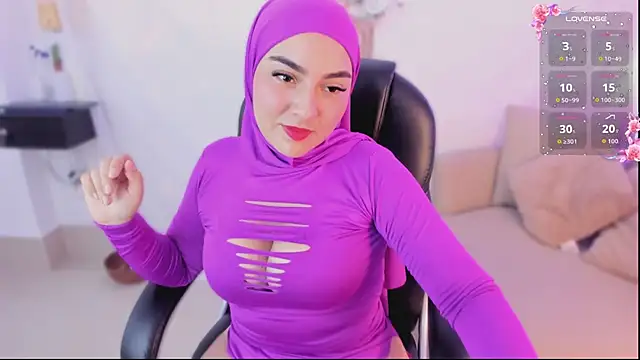 Malika Noor online show from March 2026 02:56:02 PM