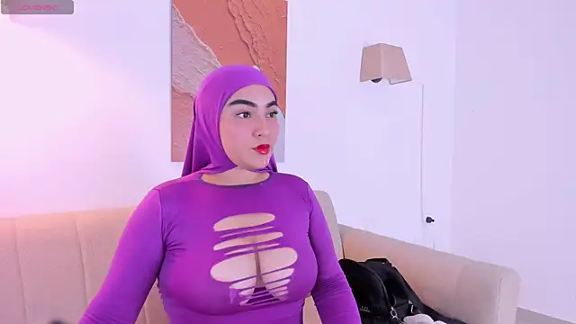 Snapshot of Malika_Noor chatting on July 2026 03:05:02 PM Malika Noor online show from July 2026 03:05:02 PM