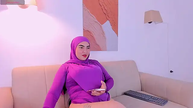 Snapshot of Malika_Noor chatting on July 2026 02:34:01 PM Malika Noor online show from July 2026 02:34:01 PM