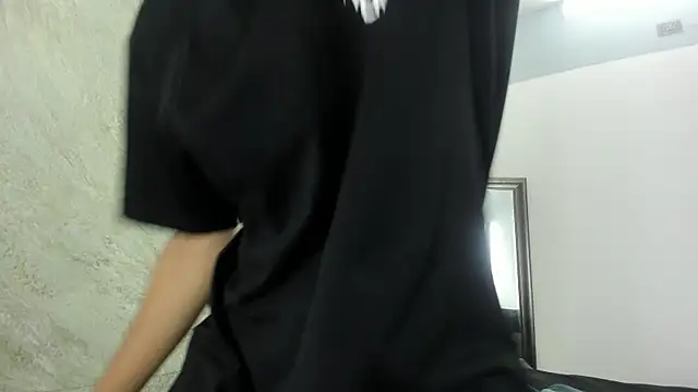 Snapshot of Mick-lollipop chatting on May 2026 07:41:01 PM Mick-lollipop online show from May 2026 07:41:01 PM