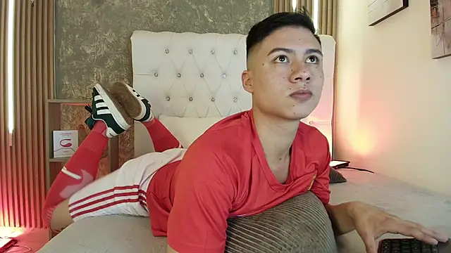 Snapshot of Stiven_Zarek chatting on March 2026 01:22:01 PM Stiven Zarek online show from March 2026 01:22:01 PM