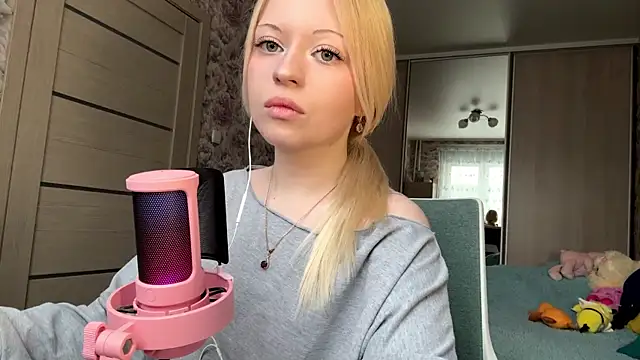 Snapshot of JeneeBIanks chatting on February 2026 09:10:02 AM JeneeBIanks online show from February 2026 09:10:02 AM