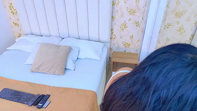 Snapshot of Scarleett_Fire chatting on February 2026 11:53:02 AM Scarleett Fire online show from February 2026 11:53:02 AM