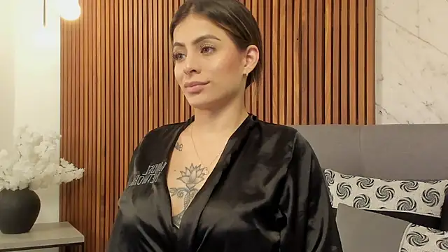 Amara Velvet  online show from May 2026 07:44:02 PM