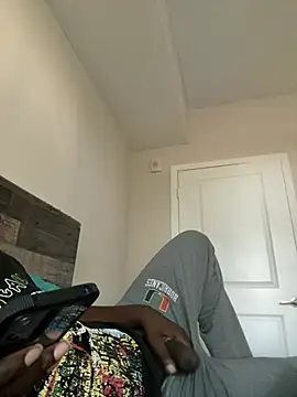 Snapshot of makeherfeelg chatting on February 2026 09:55:01 PM makeherfeelg online show from February 2026 09:55:01 PM