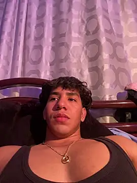Alejandrososas online show from February 2026 10:19:01 PM