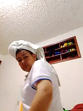 Snapshot of Samanta_gonzales chatting on February 2026 04:18:01 PM Samanta gonzales online show from February 2026 04:18:01 PM