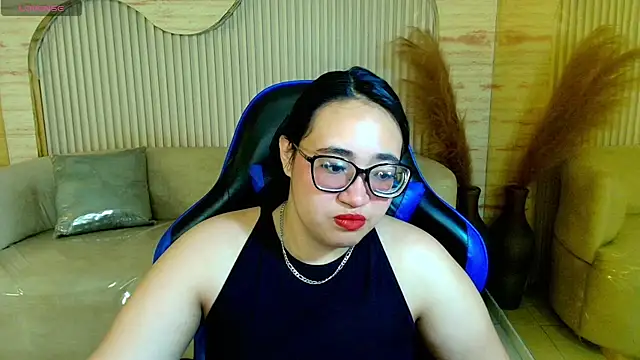 Snapshot of bunny_mich_r chatting on February 2026 07:47:02 PM bunny mich r online show from February 2026 07:47:02 PM