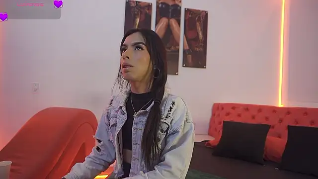 Fernanda thail  online show from March 2026 07:51:02 PM