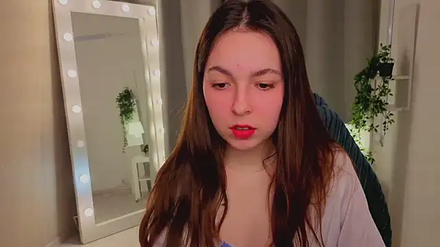 BellaThery online show from March 2026 05:12:02 AM