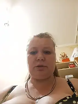 KiraStanton online show from June 2026 12:24:01 AM