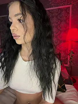 Olivia Noor online show from April 2026 03:17:02 PM