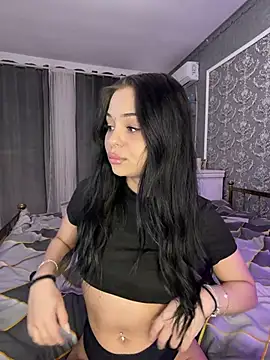 Olivia Noor online show from May 2026 09:01:01 PM