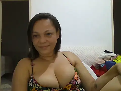 Vicky-43 online show from March 2026 01:01:02 AM