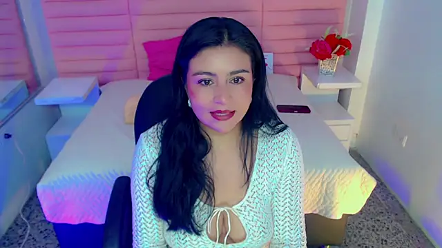 scarleth whisper online show from April 2026 02:03:02 PM