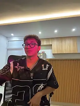 Apolo 137 online show from April 2026 02:17:01 AM