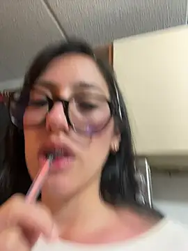 Snapshot of susi_chimm chatting on March 2026 02:14:02 AM susi chimm online show from March 2026 02:14:02 AM