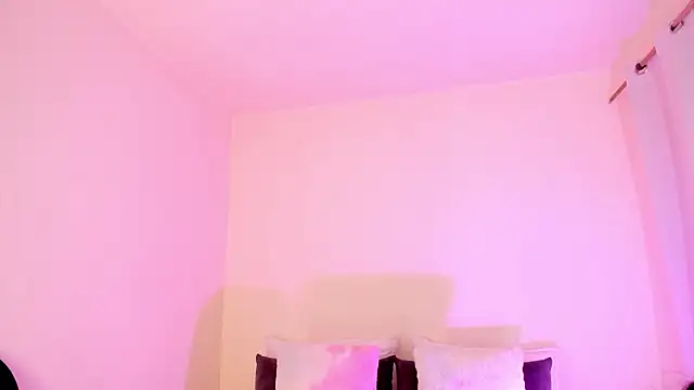 MIAA ROBERTSS online show from March 2026 06:13:01 AM