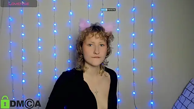 AnnStasia online show from March 2026 04:01:02 PM