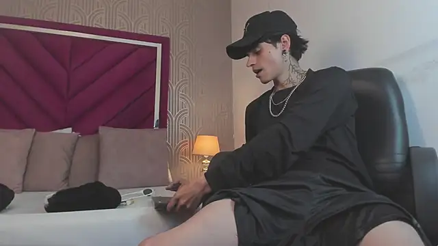 Snapshot of Dominic_Foxx chatting on February 2026 08:40:02 PM Dominic Foxx online show from February 2026 08:40:02 PM