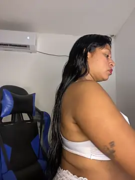 Snapshot of Kittyoficiall chatting on February 2026 06:29:02 PM Kittyoficiall online show from February 2026 06:29:02 PM