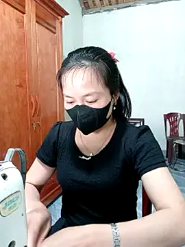 Snapshot of millkon chatting on March 2026 03:12:01 AM millkon online show from March 2026 03:12:01 AM