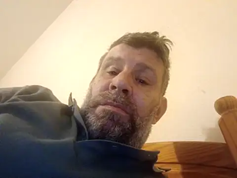 Snapshot of stud2512 chatting on March 2026 09:54:01 PM stud2512 online show from March 2026 09:54:01 PM