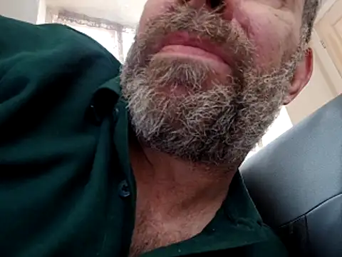 Snapshot of stud2512 chatting on March 2026 09:37:02 AM stud2512 online show from March 2026 09:37:02 AM