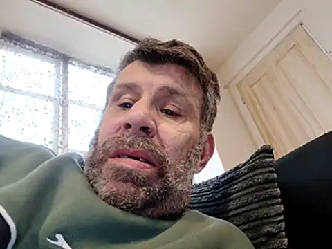 Snapshot of stud2512 chatting on April 2026 04:18:01 PM stud2512 online show from April 2026 04:18:01 PM