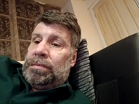 Snapshot of stud2512 chatting on April 2026 09:20:02 PM stud2512 online show from April 2026 09:20:02 PM