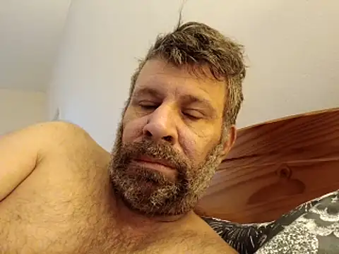 Snapshot of stud2512 chatting on April 2026 06:08:01 AM stud2512 online show from April 2026 06:08:01 AM