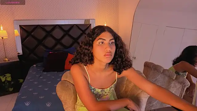 soffiene online show from February 2026 10:22:01 PM